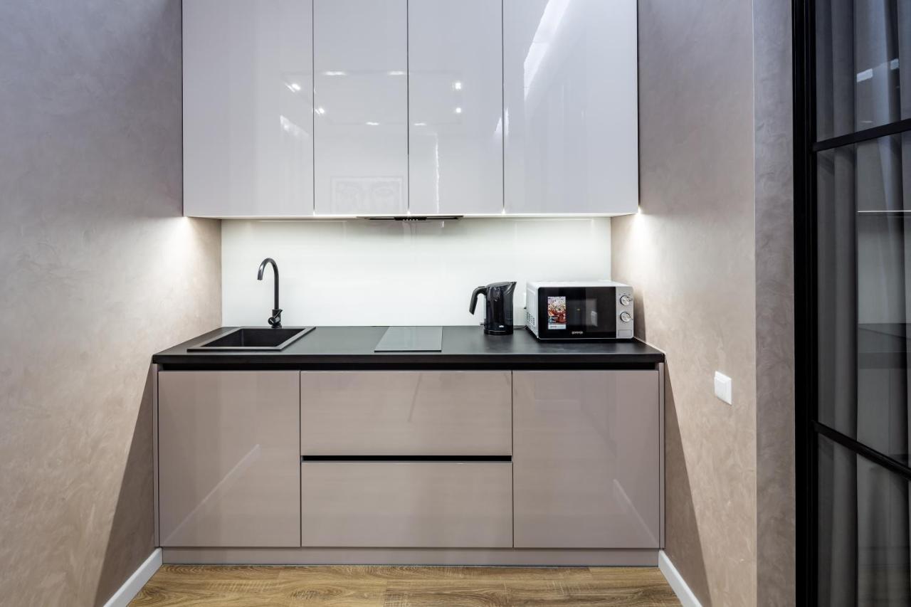 Apartment Alfa 3-кімнатна Lux-квартира у центрі львова